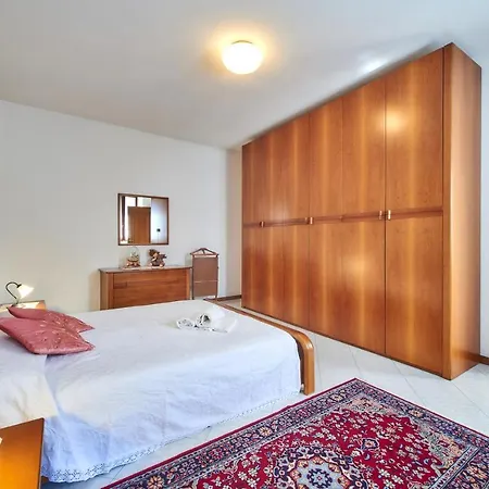 Holiday home Casa Mocchetti
