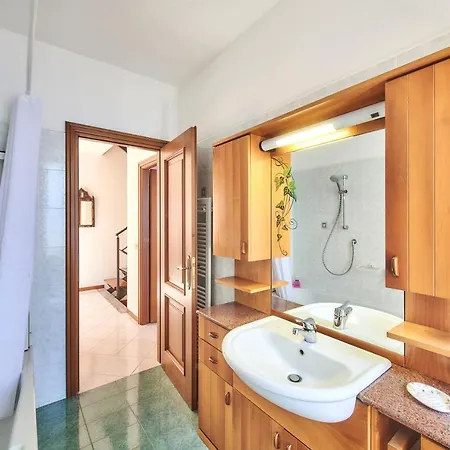 Holiday home Casa Mocchetti