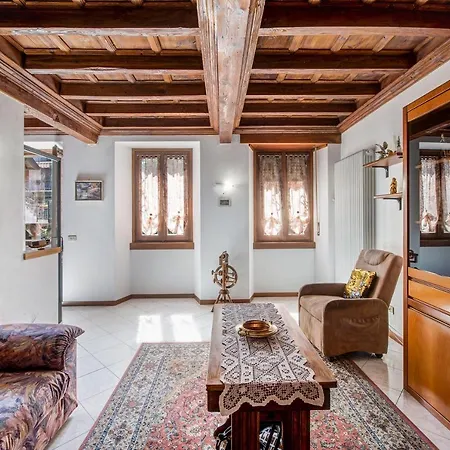 Casa Mocchetti Feriehus
