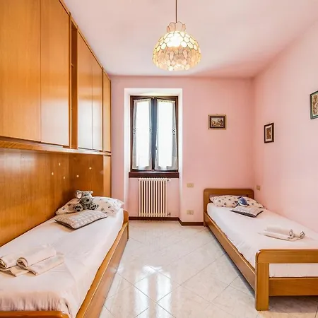 Casa Mocchetti Feriehus Lezzeno