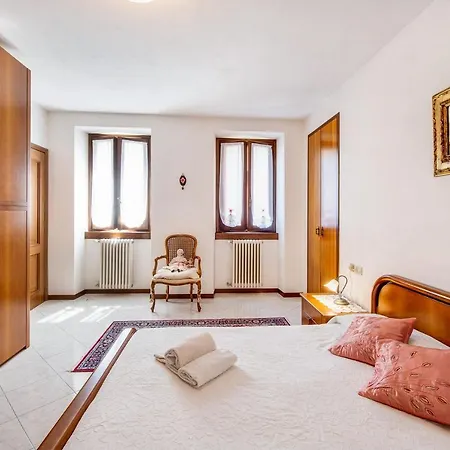 Casa Mocchetti Feriehus Lezzeno