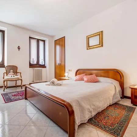 Feriehus Casa Mocchetti Lezzeno